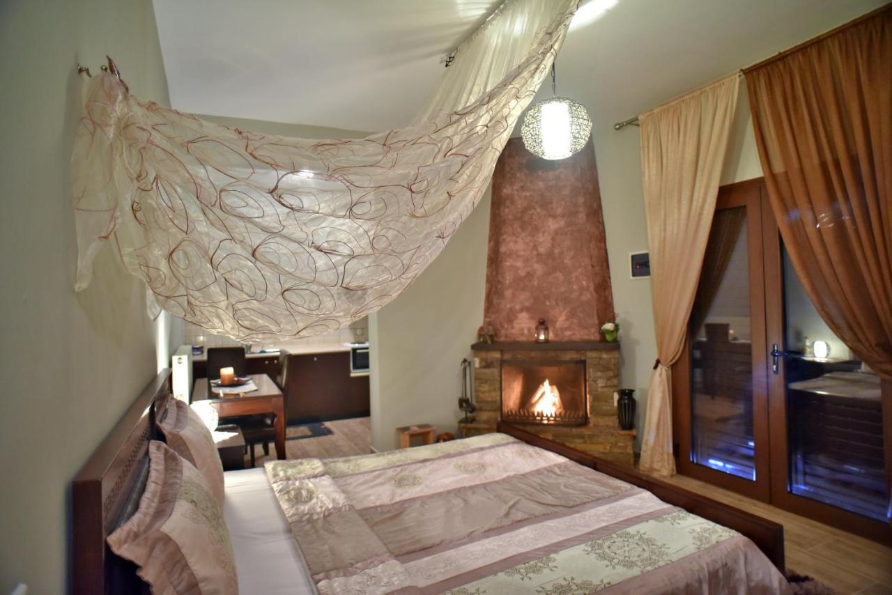 Guesthouse Athanasiou Káto Loutrákion Kültér fotó