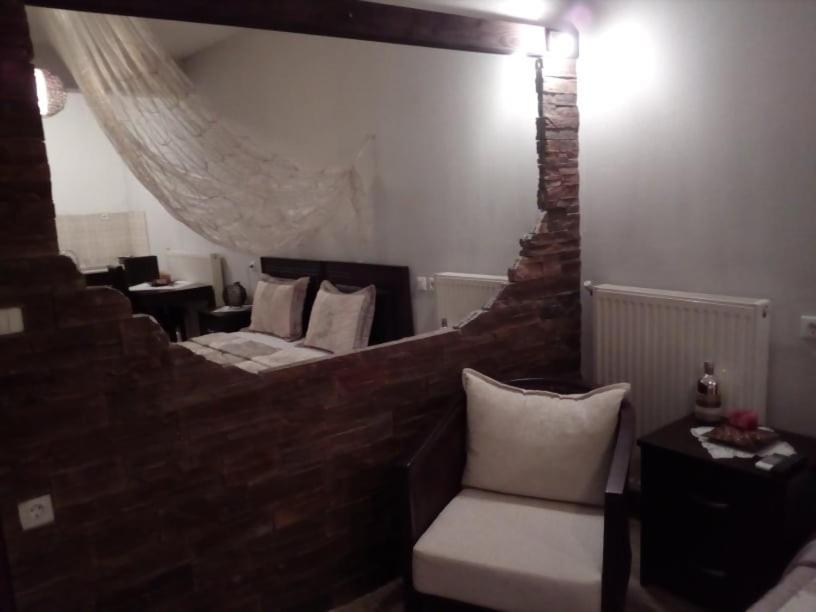 Guesthouse Athanasiou Káto Loutrákion Kültér fotó