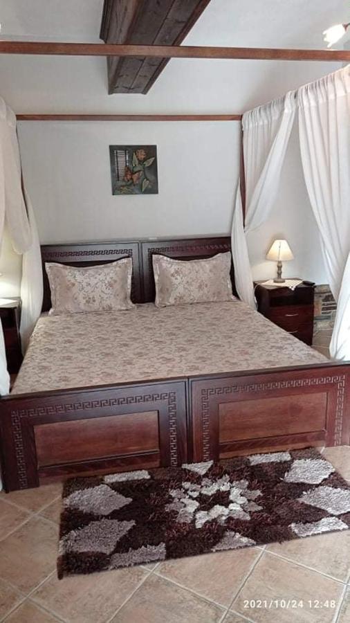 Guesthouse Athanasiou Káto Loutrákion Kültér fotó
