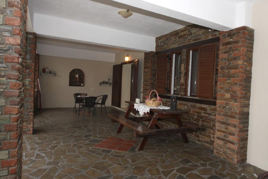 Guesthouse Athanasiou Káto Loutrákion Kültér fotó