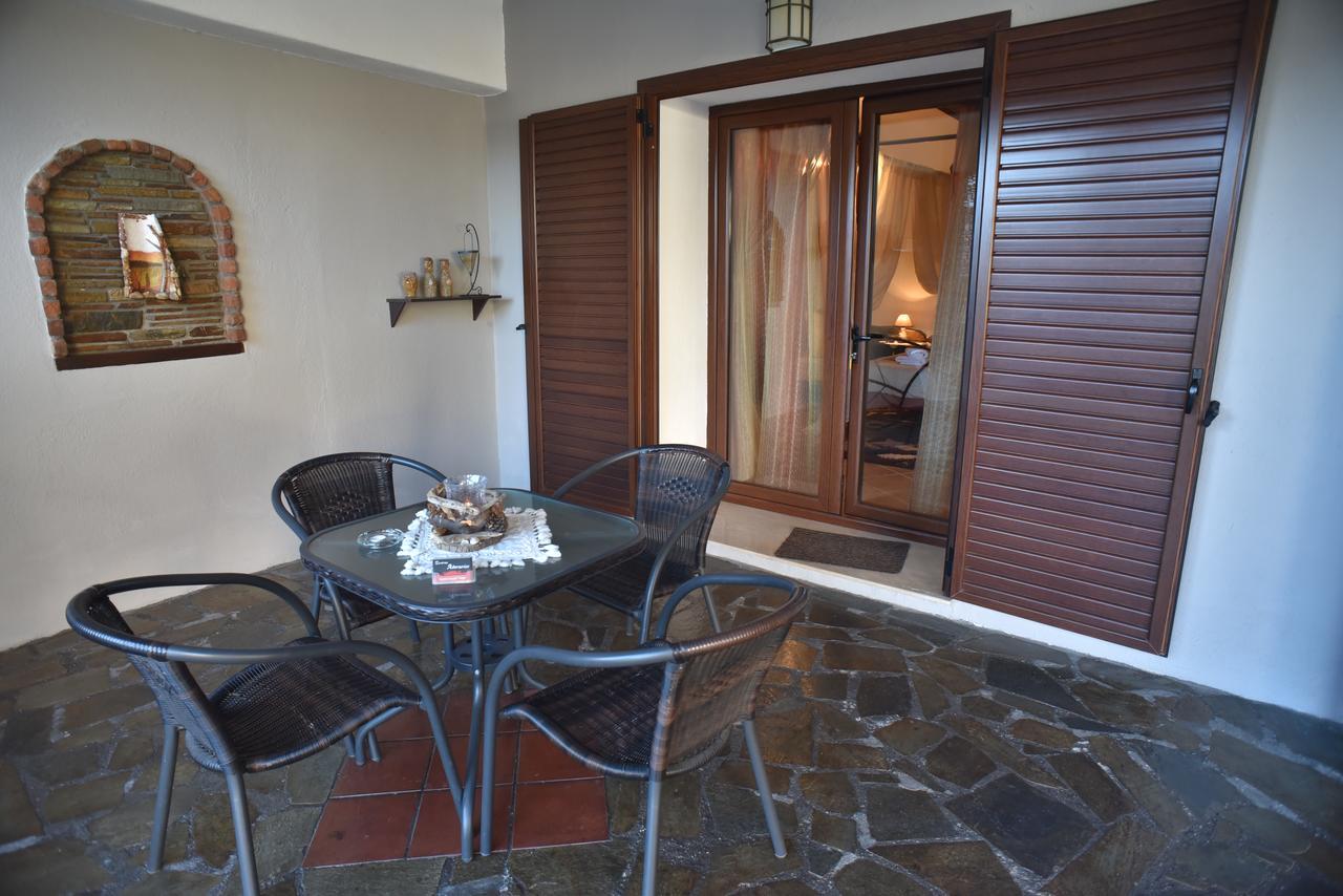 Guesthouse Athanasiou Káto Loutrákion Kültér fotó